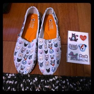 Bobs from Skechers “Posh Cat” cats